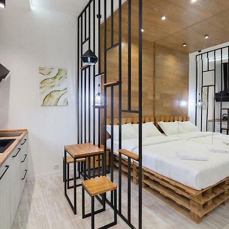 Leogrand Loft-Studio On Tamanska 8 Lviv Exterior photo