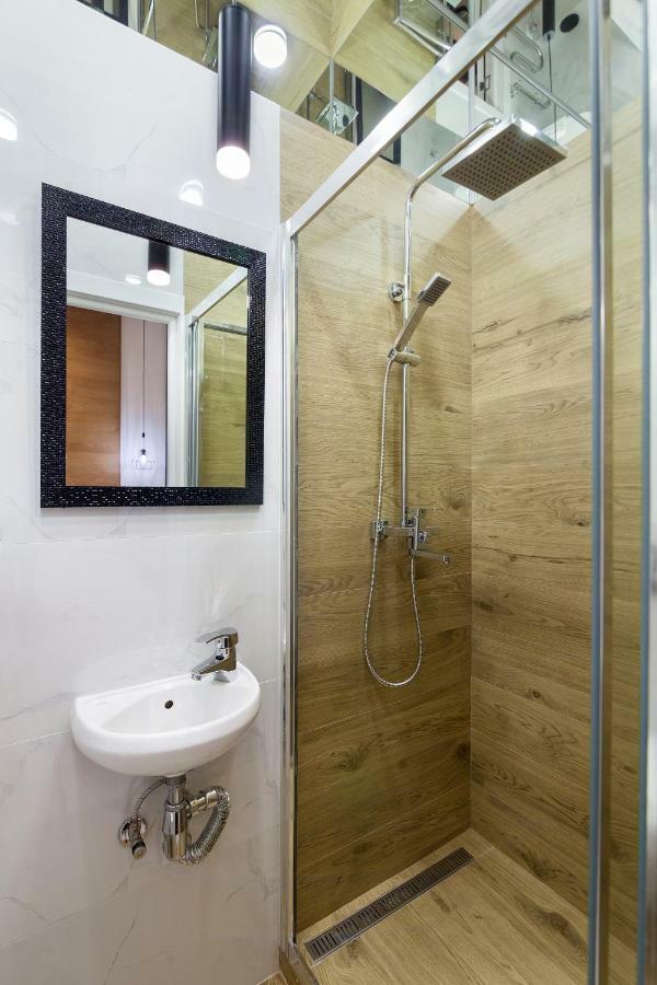 Leogrand Loft-Studio On Tamanska 8 Lviv Exterior photo